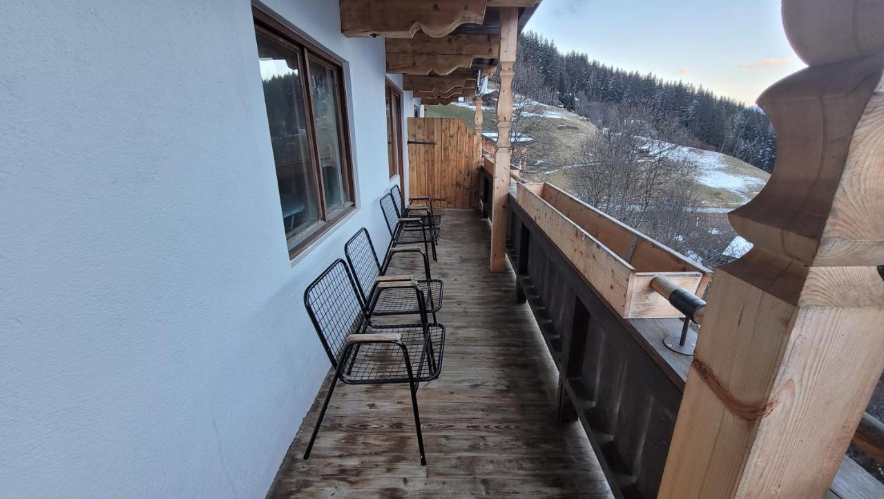 Haus Gruebl Aparthotel Wald im Pinzgau Exteriör bild