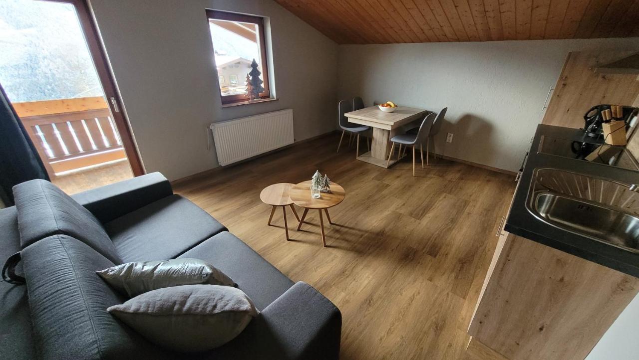 Haus Gruebl Aparthotel Wald im Pinzgau Exteriör bild
